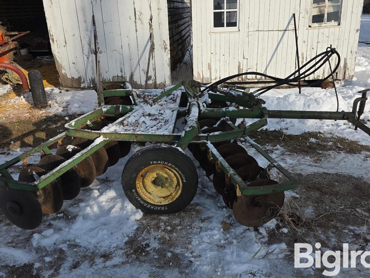 john-deere-10-image-4