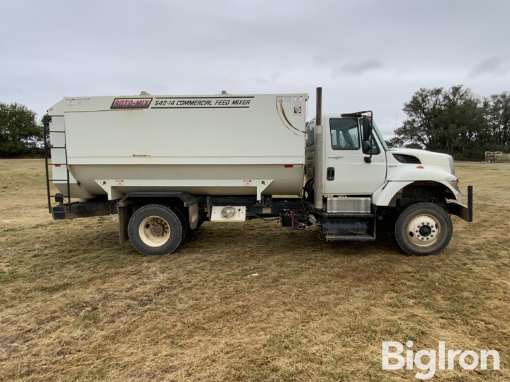 international-7400-image-4