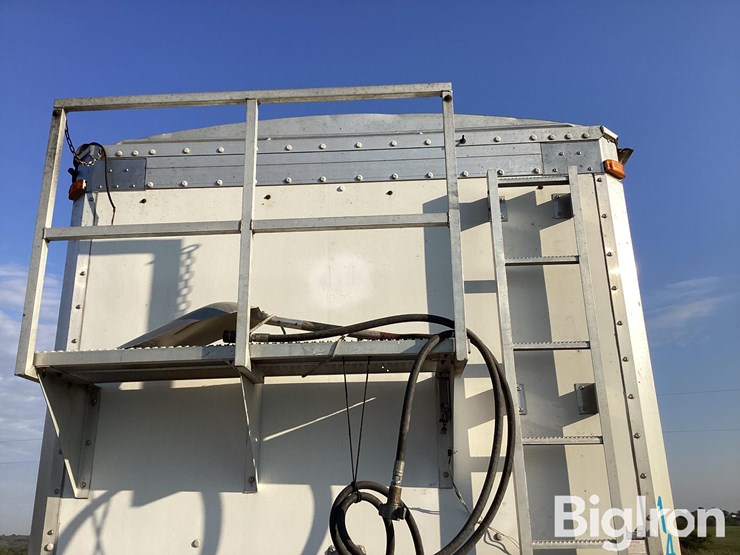 wilkens-walking-floor-image-12