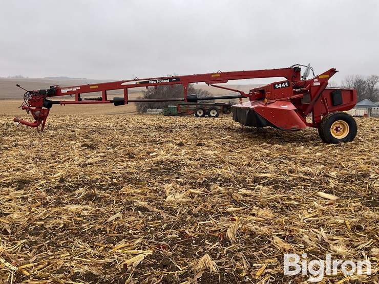 new-holland-1441-image-8