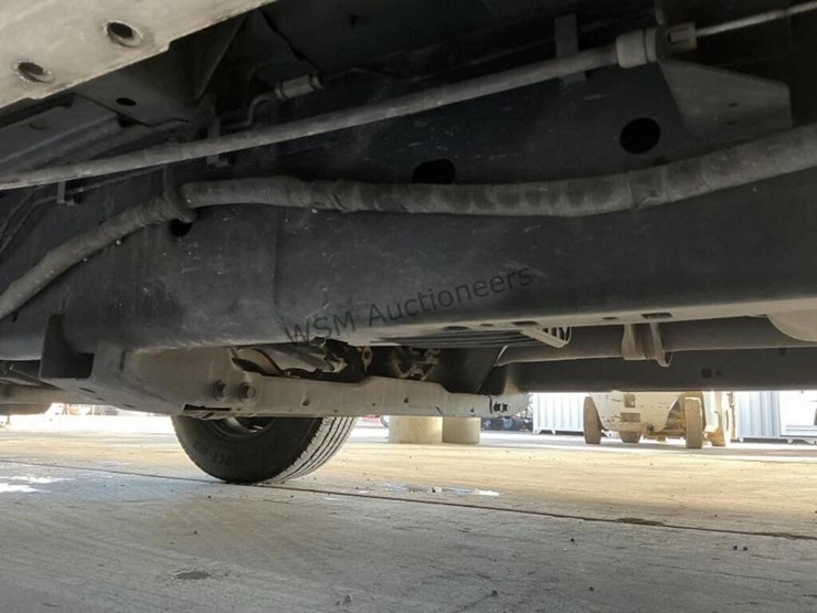 2010-ford-f150-image-25