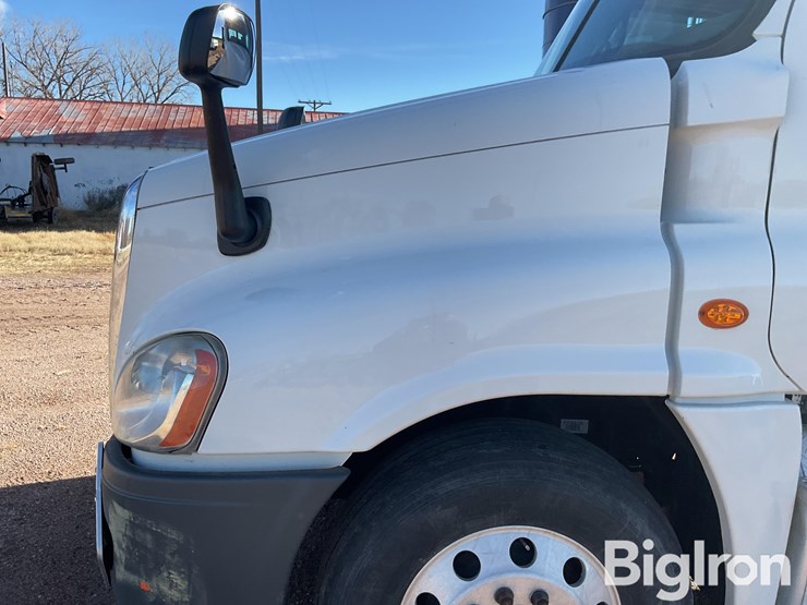 freightliner-cascadia-125-image-12