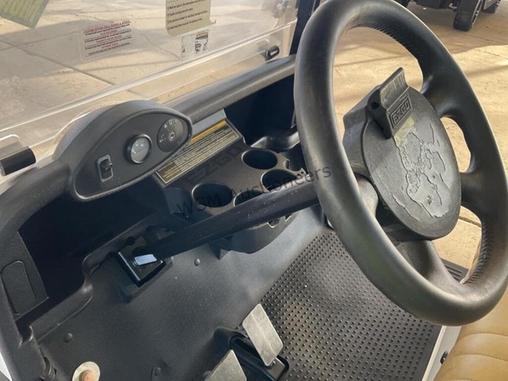 2013-ez-go-freedom-rxv-golf-cart-image-11