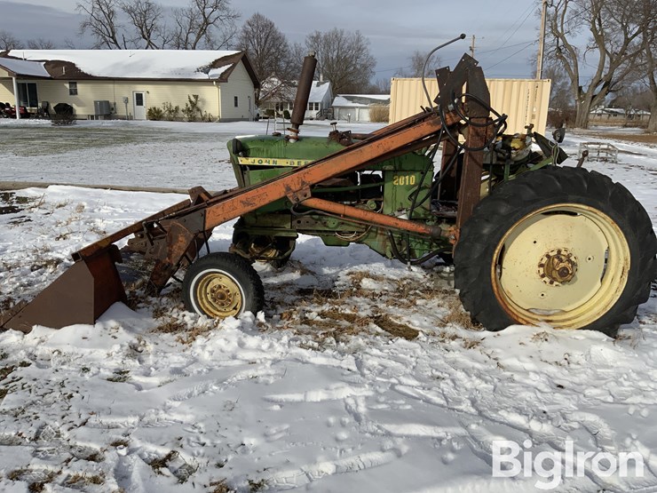 john-deere-2010-image-8