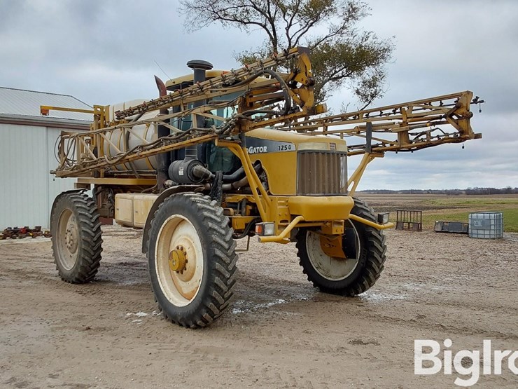 ag-chem-rogator-1254-image-3