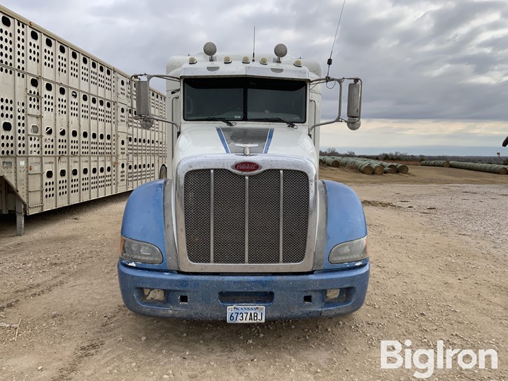 2009-peterbilt-386-image-2