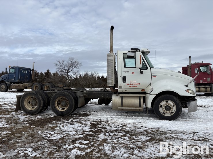 2011-international-prostar-image-4