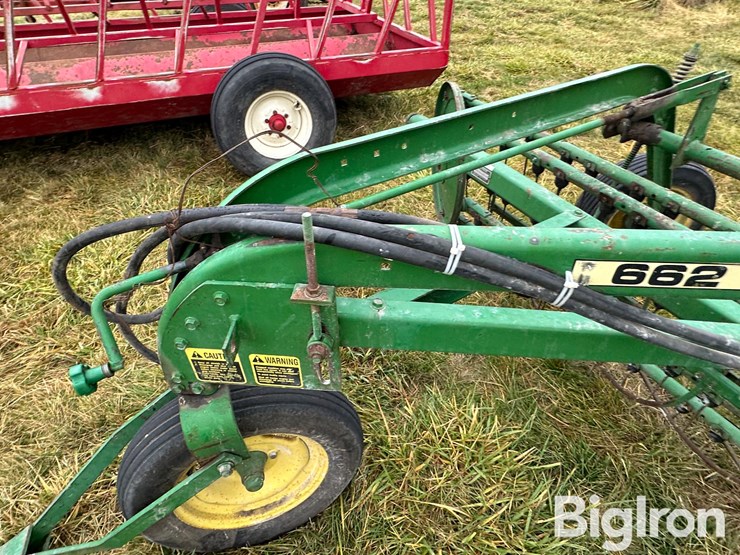 john-deere-662-image-11