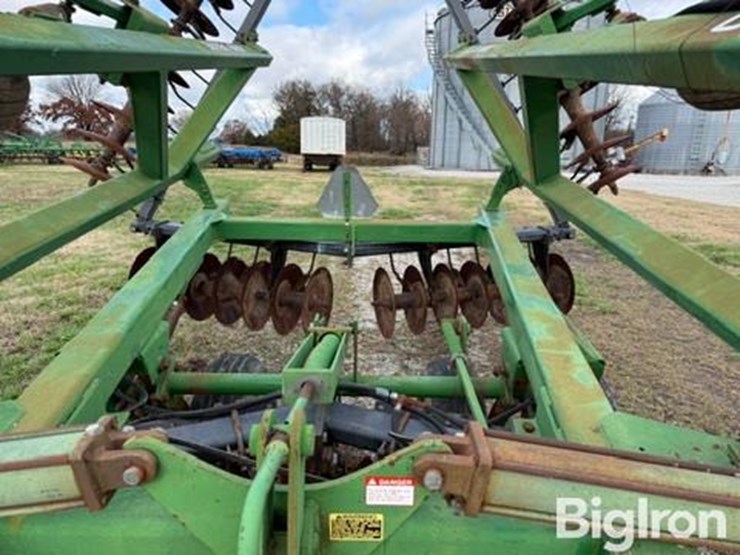 john-deere-630-image-13