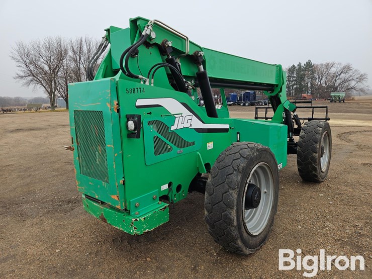 2014-jlg-6036-image-5