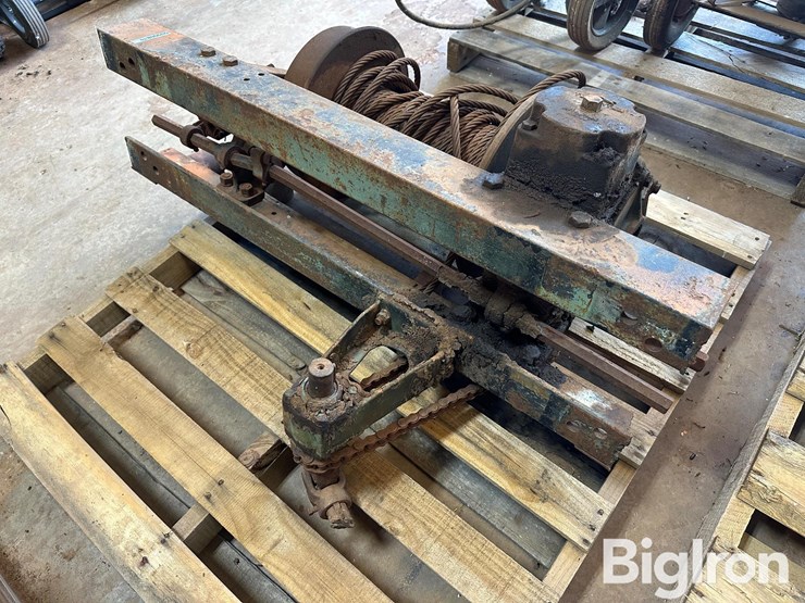 braden-ams7-15-upright-worm-gear-recovery-winch-image-5