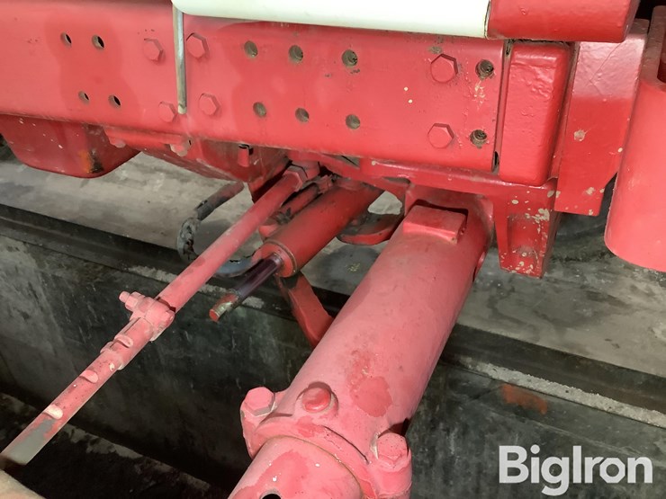 international-1066-image-19