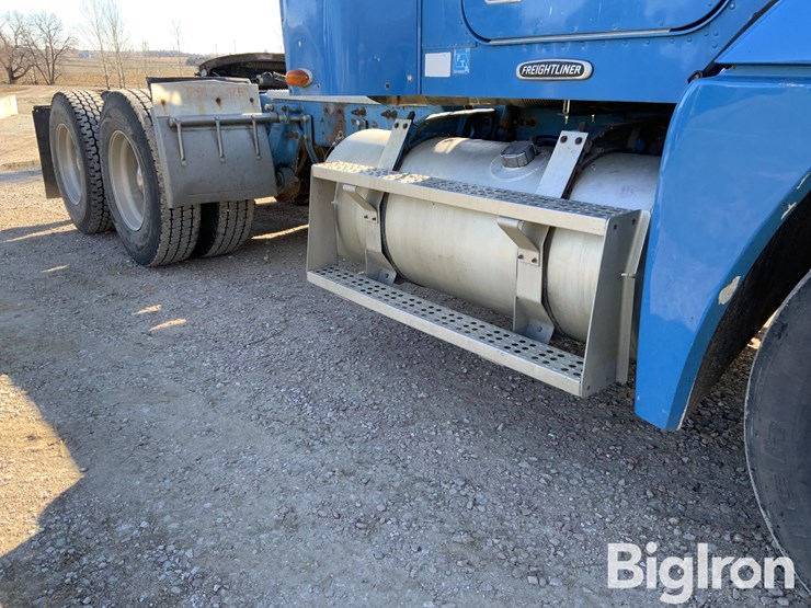 1998-freightliner-fld120-image-14