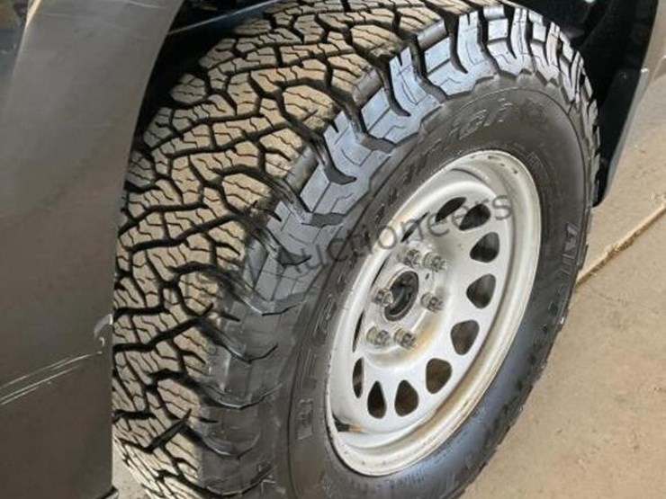 2019-chevrolet-silverado-1500-image-8