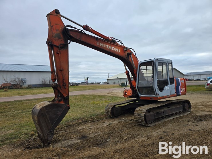 hitachi-ex120-2-image-1