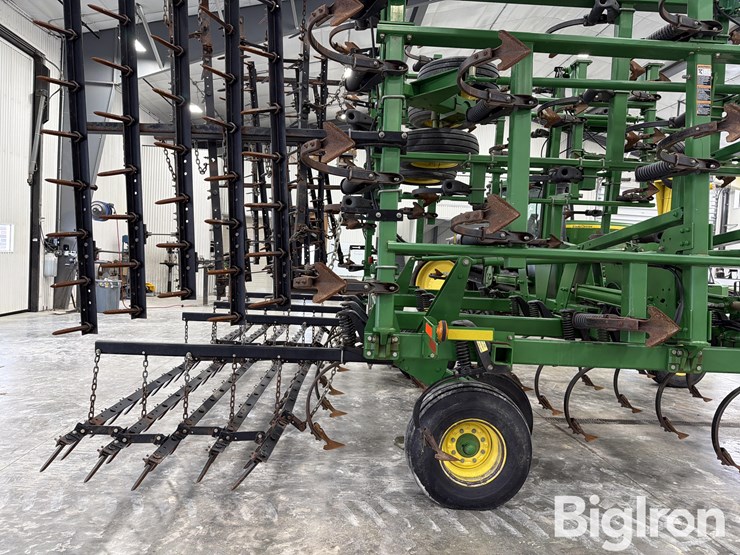 john-deere-2210-image-20