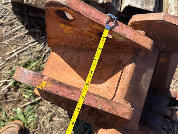 massey-ferguson-60-excavator/backhoe-buckets-image-14