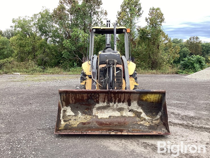 2004-volvo-bl60-image-2