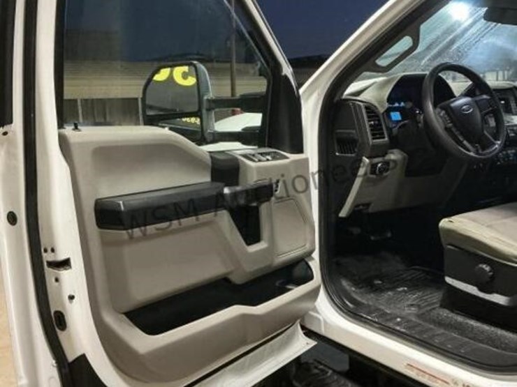 2017-ford-f450-image-24
