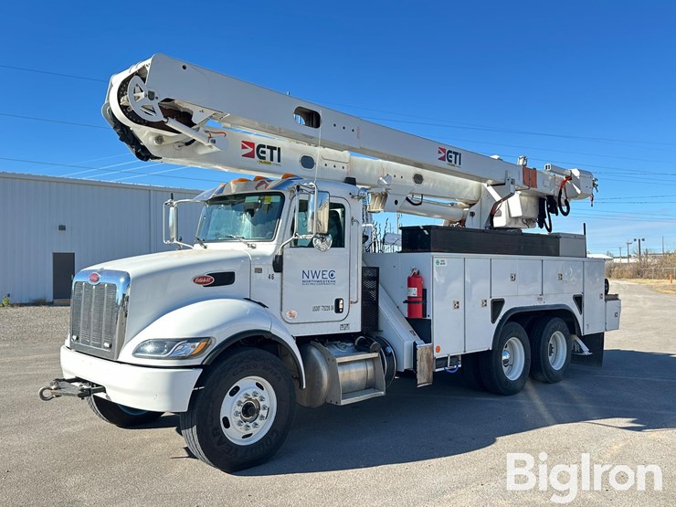 peterbilt-348-image-1