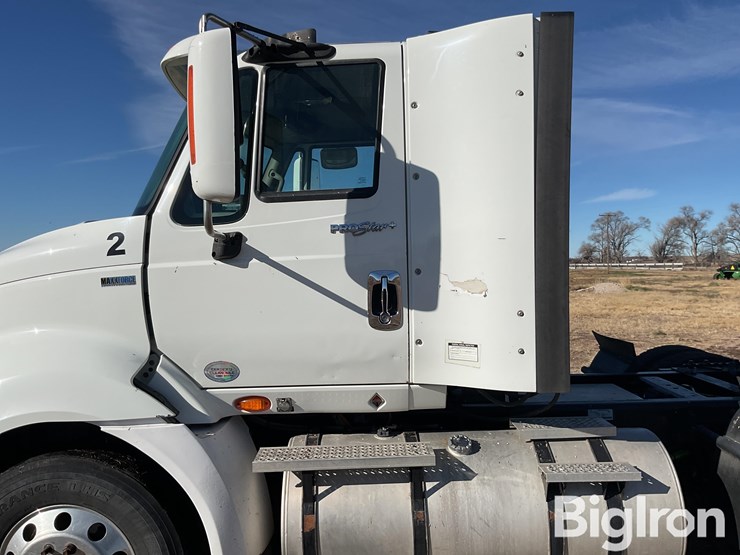 international-prostar-image-13