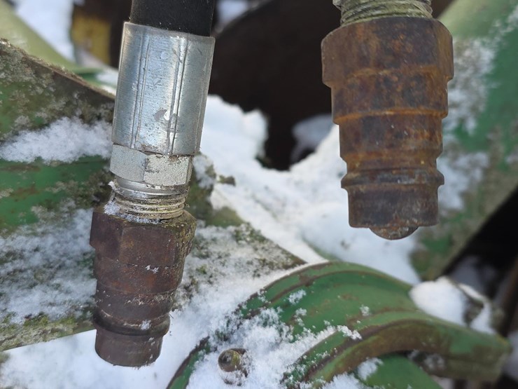 john-deere-10-image-16