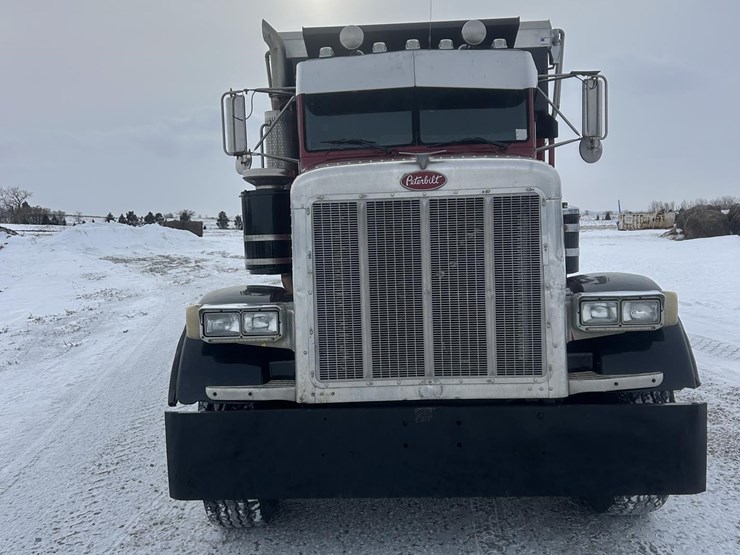 1997-peterbilt-357-image-3