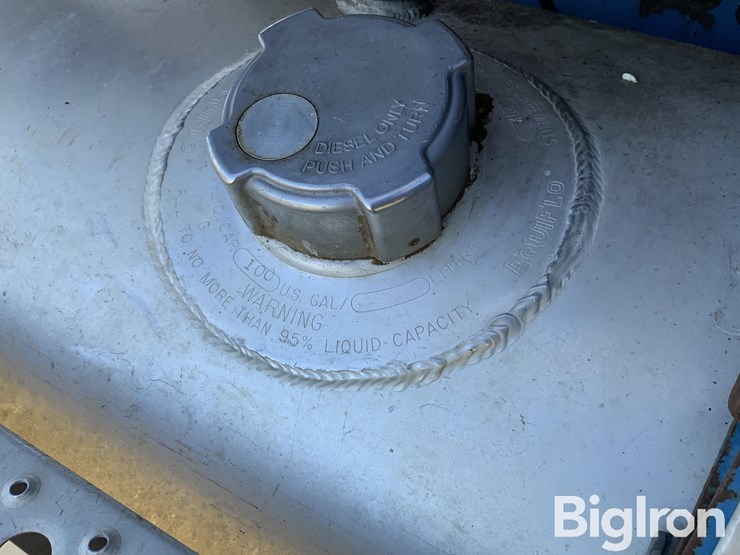 1998-freightliner-fld120-image-16