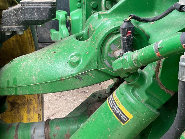 john-deere-8345r-image-12
