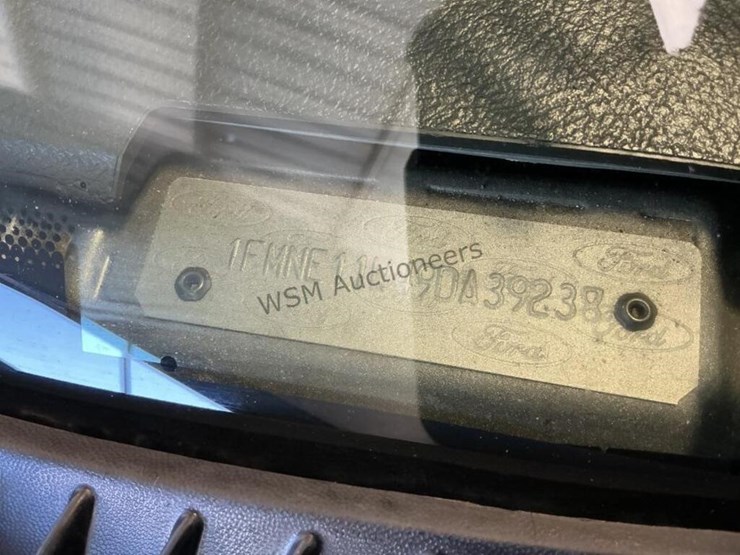 2009-ford-e150-image-16