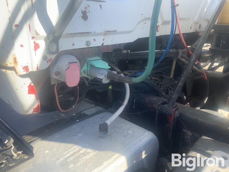 international-8600-image-15