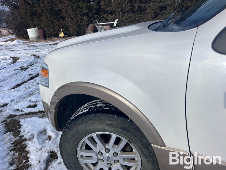 ford-expedition-xlt-image-15