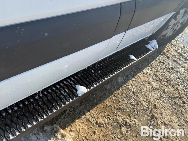 mercedes-benz-sprinter-2500-image-13