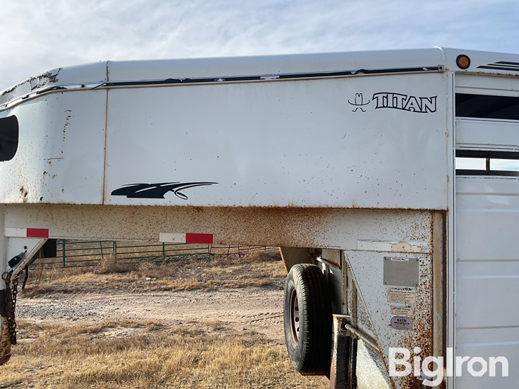 titan-trailer-image-12