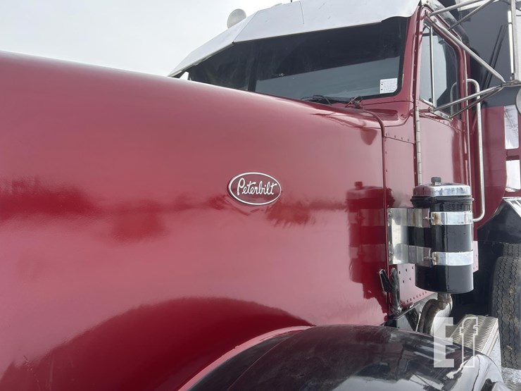 1997-peterbilt-357-image-12