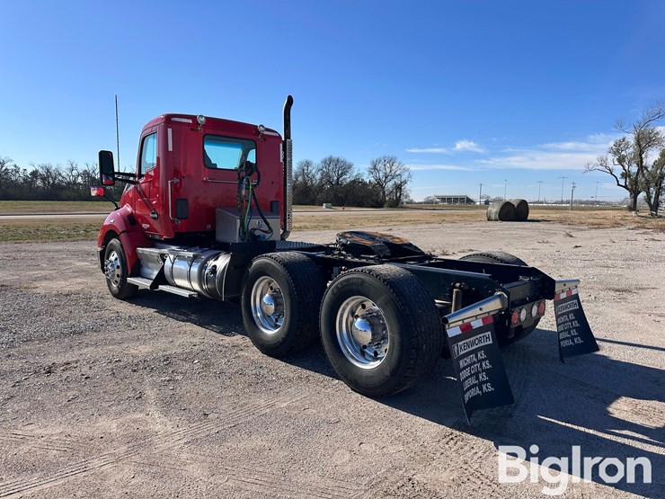 2019-kenworth-t680-image-7