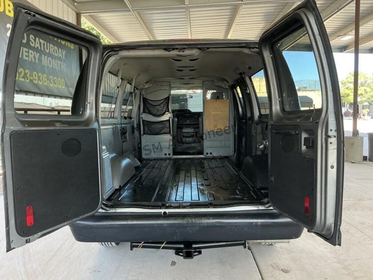 2009-ford-e150-image-11