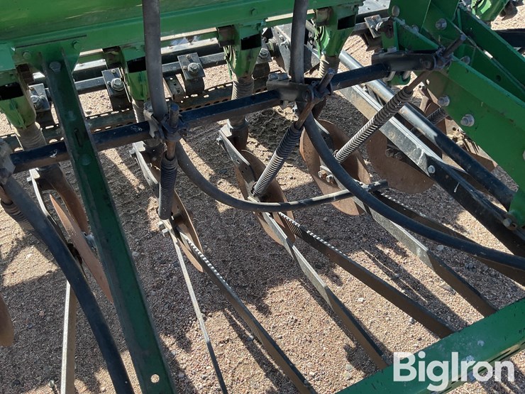 john-deere-8200-image-16