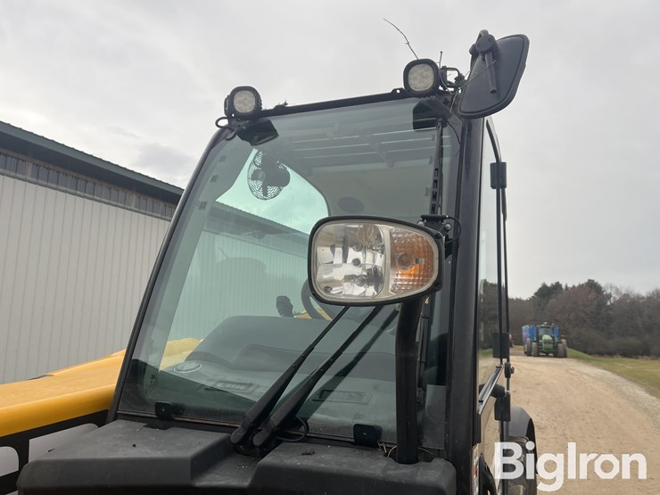 jcb-560-80-image-11