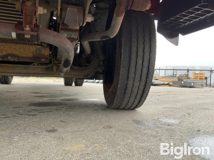 2016-isuzu-nrr-image-13