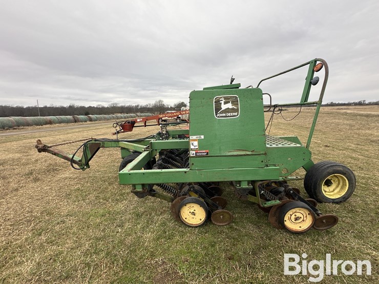 john-deere-750-image-8