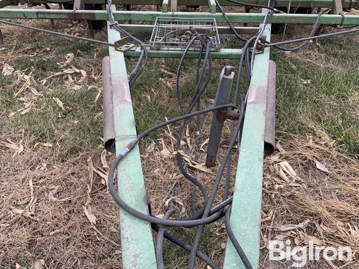 john-deere-25-image-10