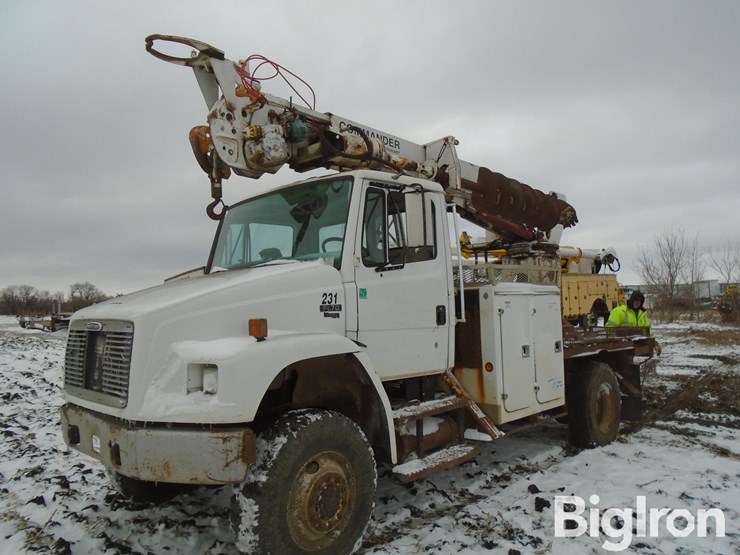 freightliner-fl70-image-1