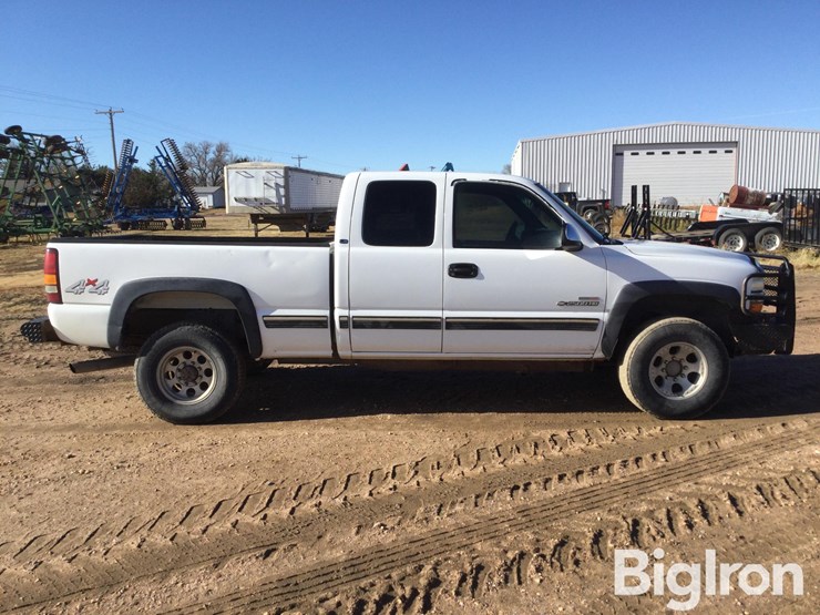 chevrolet-2500hd-image-4