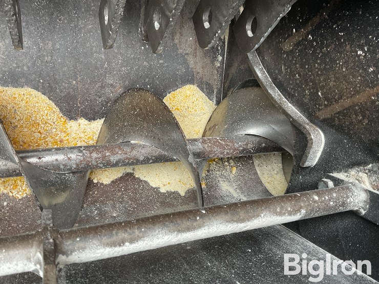 case-ih-1250-image-13