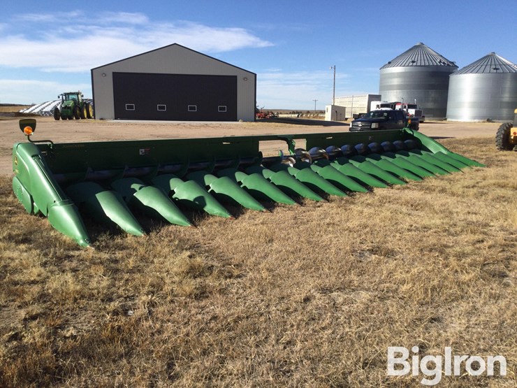 2020-john-deere-716c-image-8