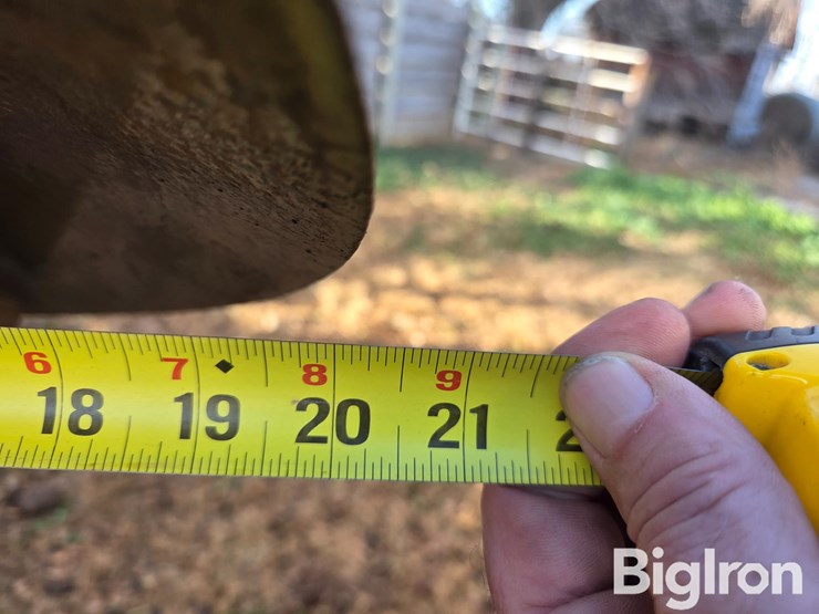 case-ih-3900-image-9