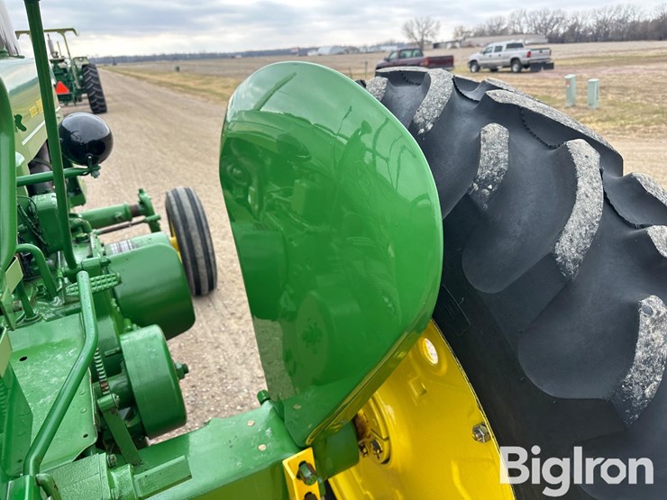 john-deere-70-image-19