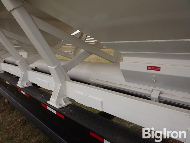 2019-neville-tender-trailer-image-20