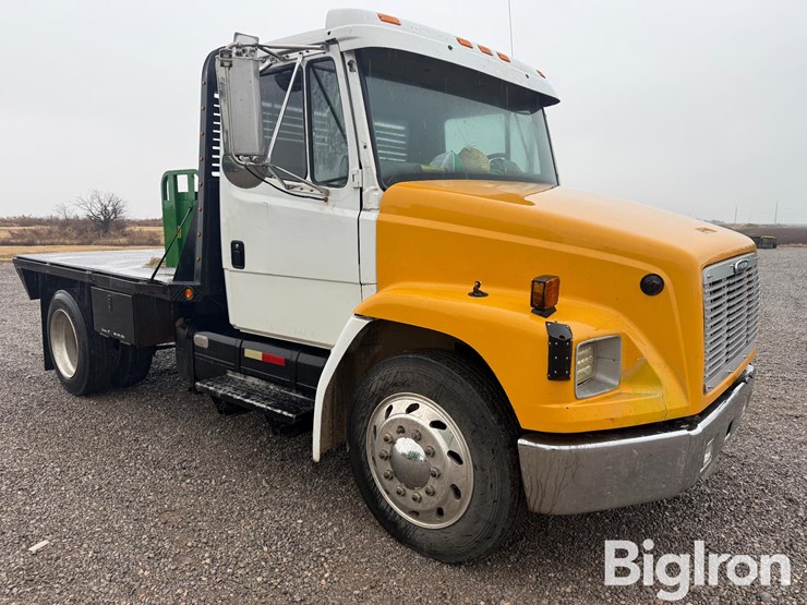 freightliner-fl60-image-3